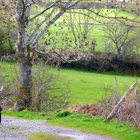 Rural Indianas Хостел Villar (Hermandad de Campoo de Suso)